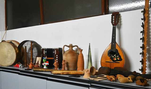Dal "cile" allo "azzebbnne": a Bari un'associazione conserva 500 antichi strumenti musicali